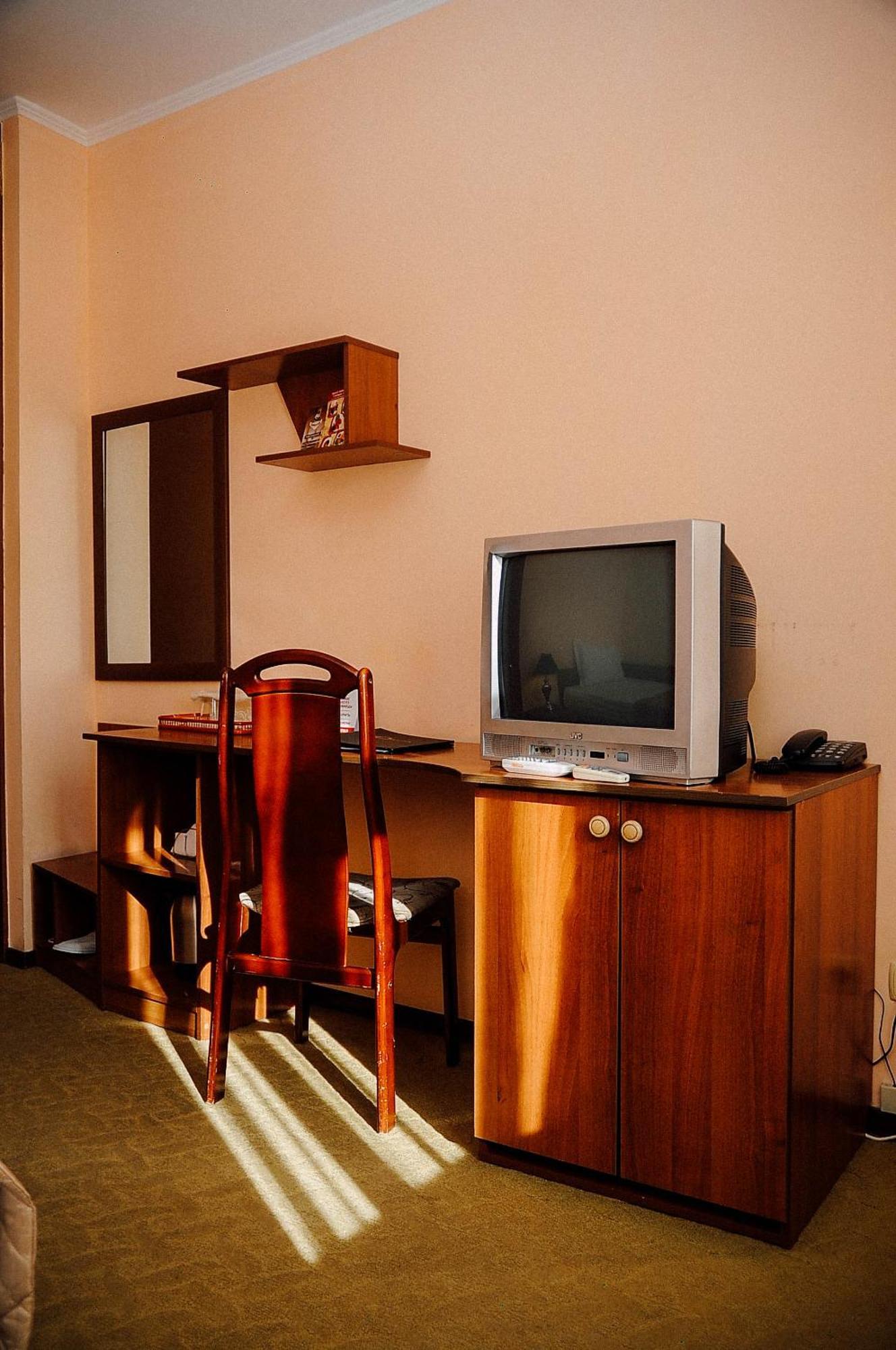 Dostyk Hotel Tsjimkent Eksteriør bilde