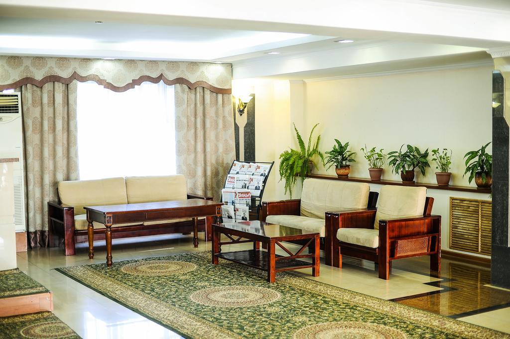 Dostyk Hotel Tsjimkent Eksteriør bilde