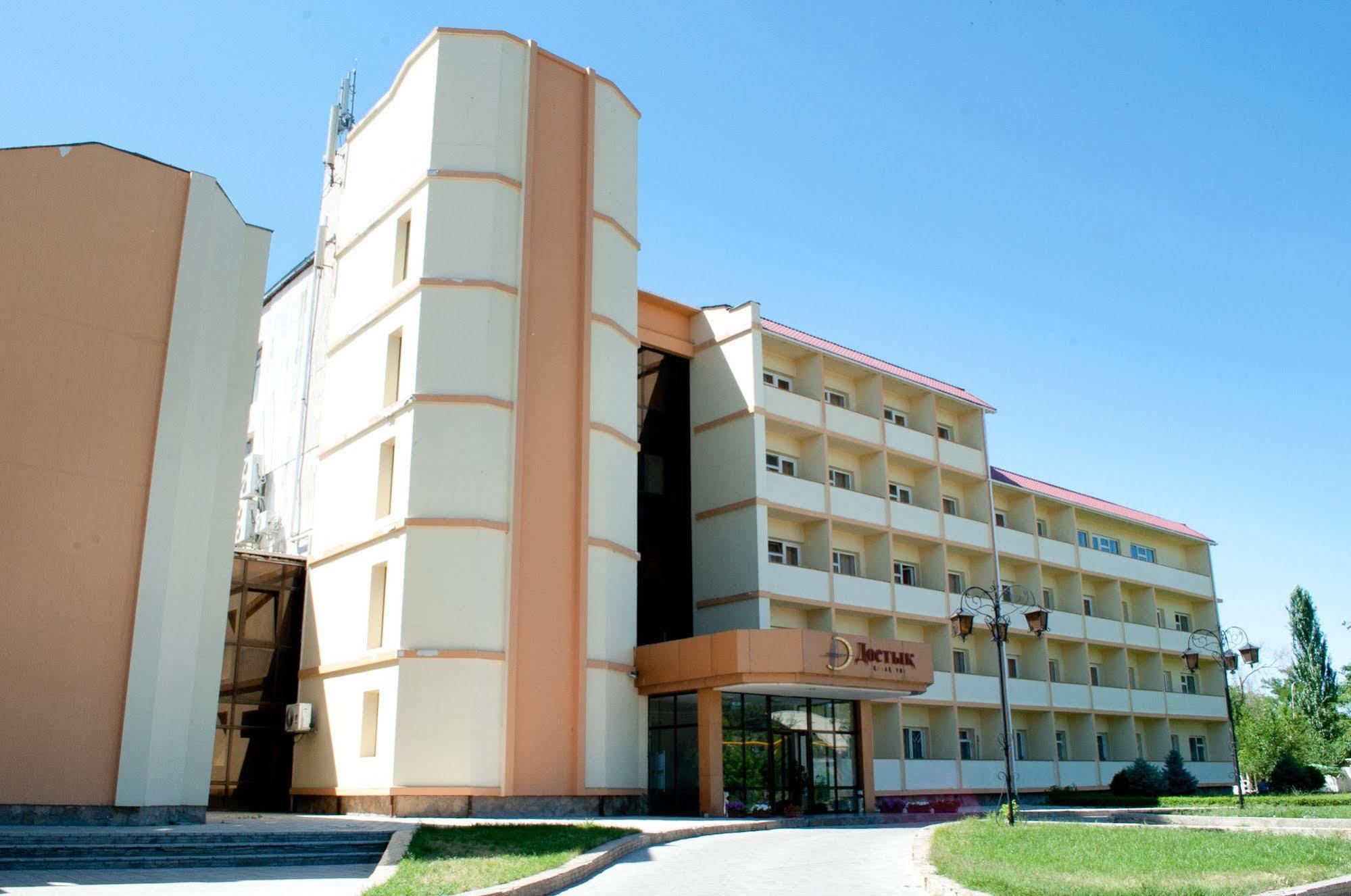 Dostyk Hotel Tsjimkent Eksteriør bilde